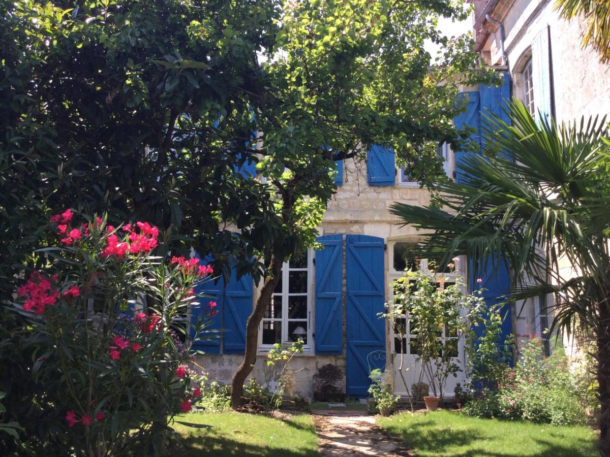 L'Orangerie Du General Bed & Breakfast Saint-Jean-dʼAngély Exterior foto